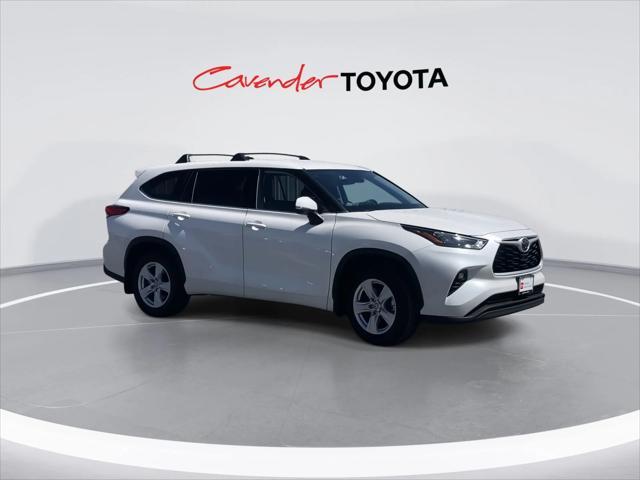 used 2020 Toyota Highlander car, priced at $25,495