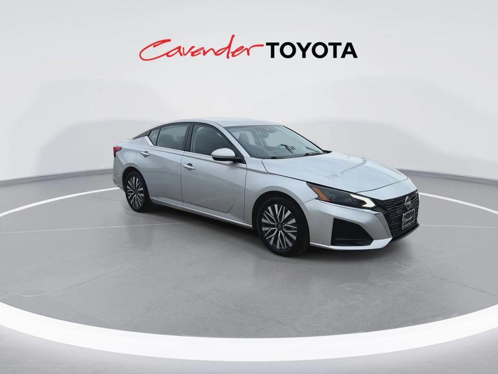 used 2023 Nissan Altima car, priced at $19,991