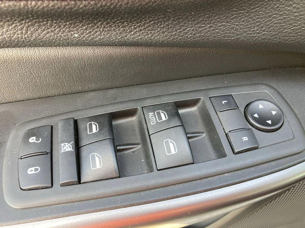used 2019 Jeep Cherokee car, priced at $17,991