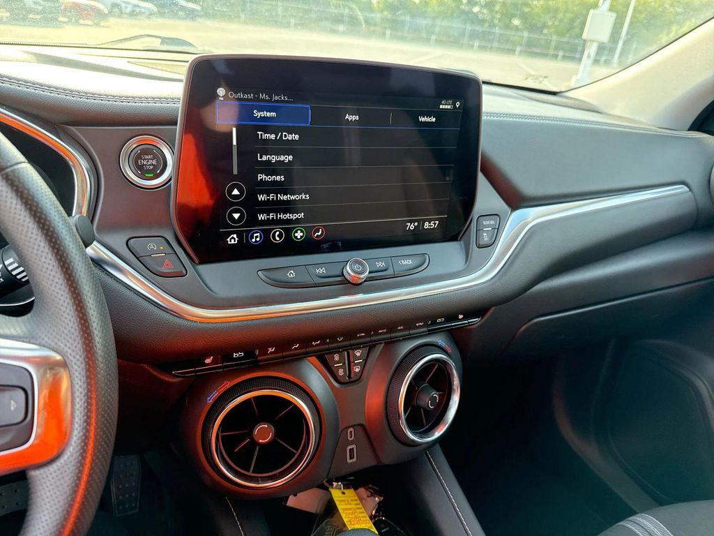 used 2025 Chevrolet Blazer car, priced at $33,991