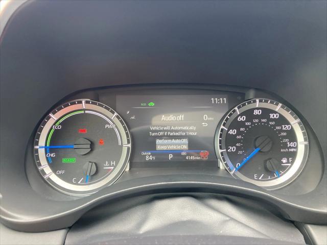 used 2025 Toyota Highlander Hybrid car, priced at $50,991