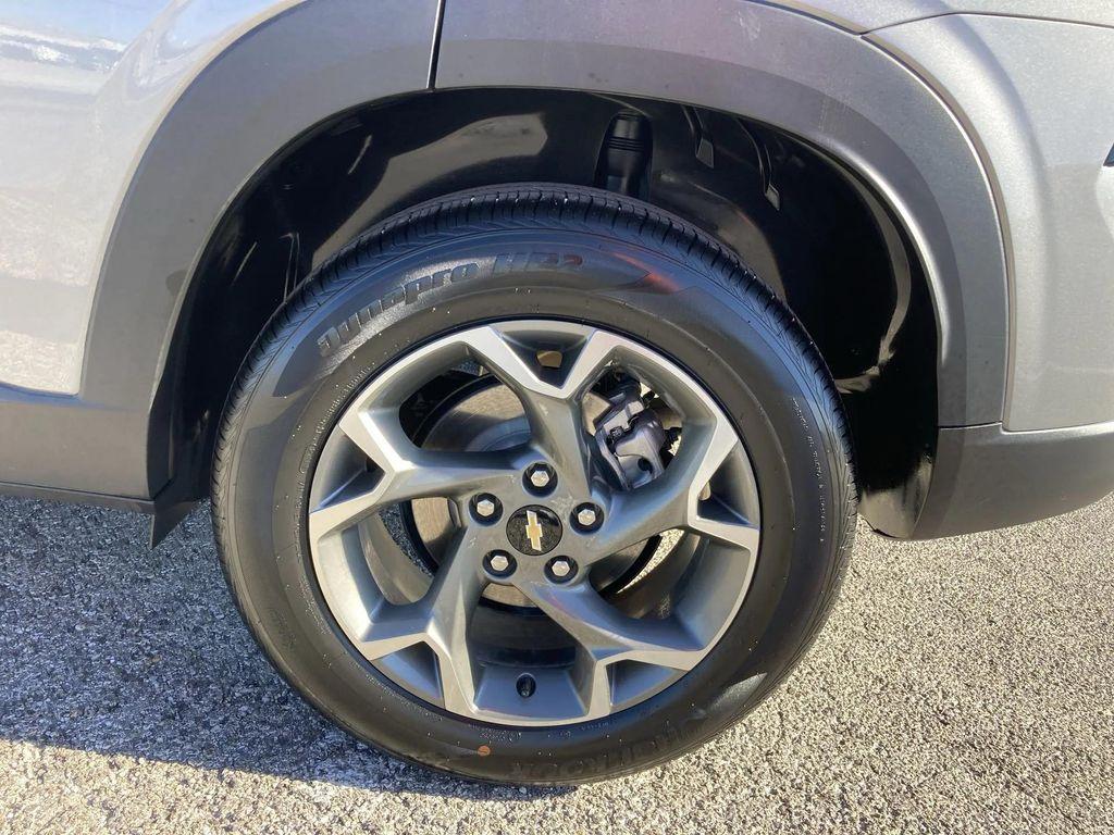 used 2025 Chevrolet Trax car, priced at $20,991