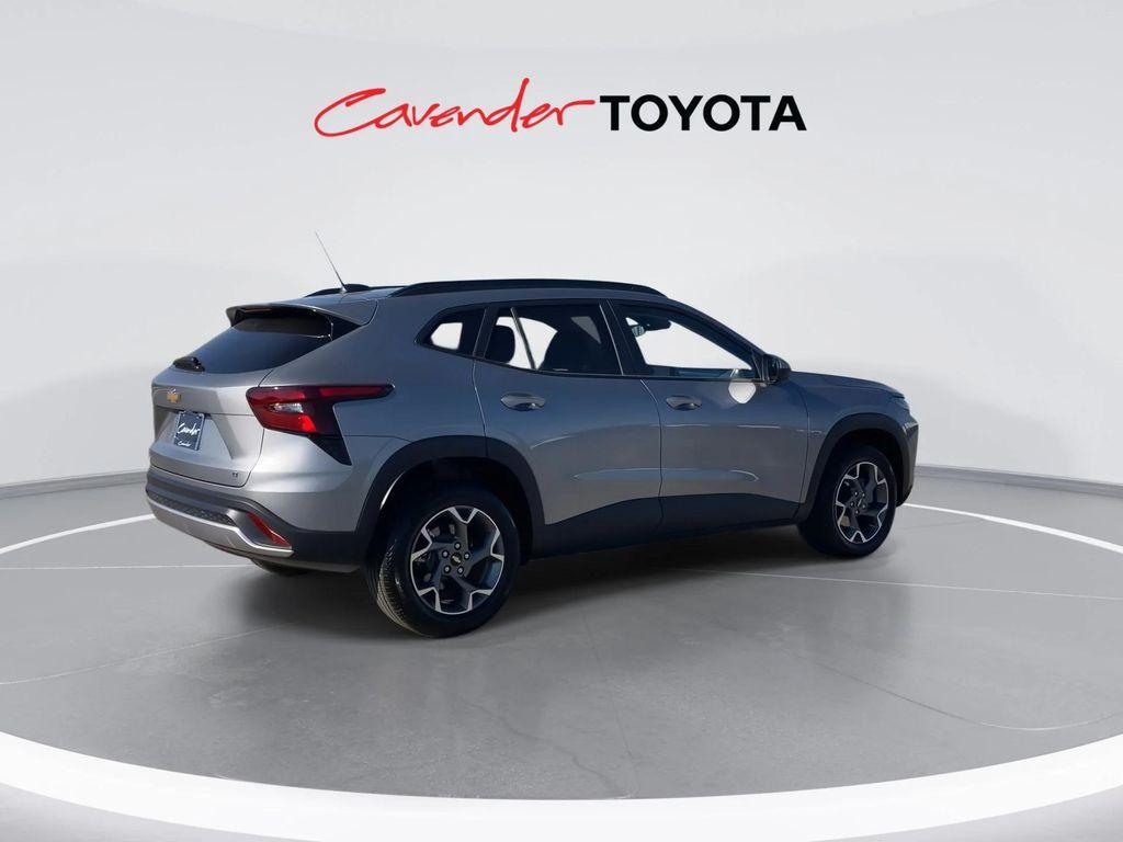 used 2025 Chevrolet Trax car, priced at $20,991