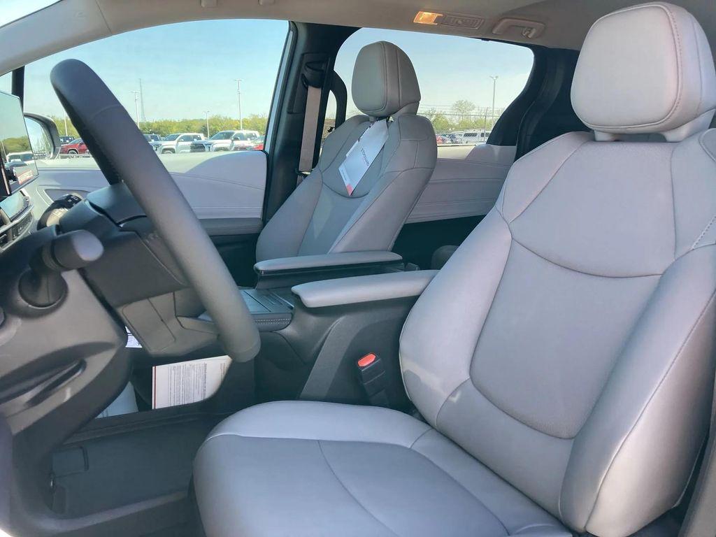 used 2025 Toyota Sienna car, priced at $47,991