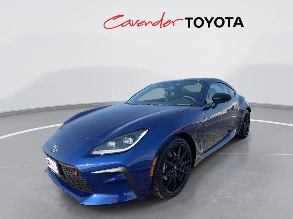 used 2025 Toyota GR86 car, priced at $34,992