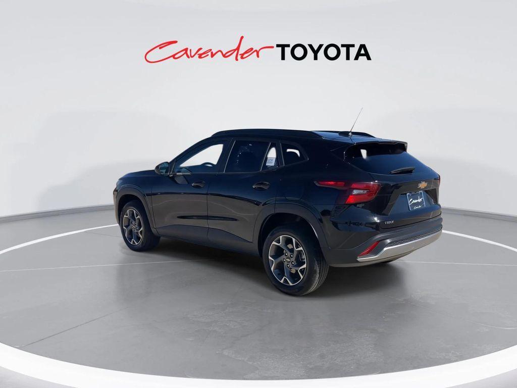 used 2025 Chevrolet Trax car, priced at $20,991