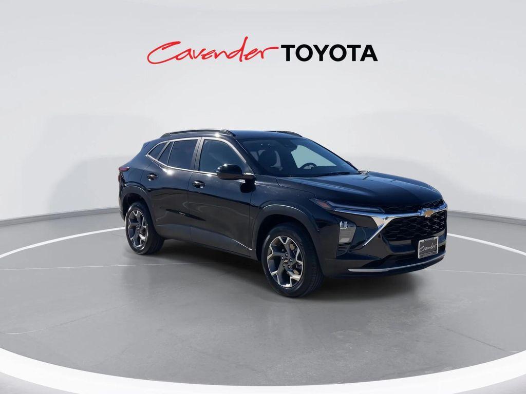 used 2025 Chevrolet Trax car, priced at $20,991