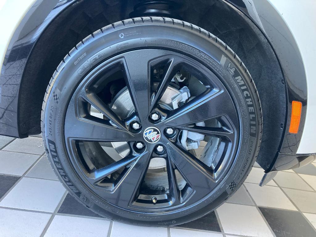 used 2022 Buick Envision car, priced at $25,591