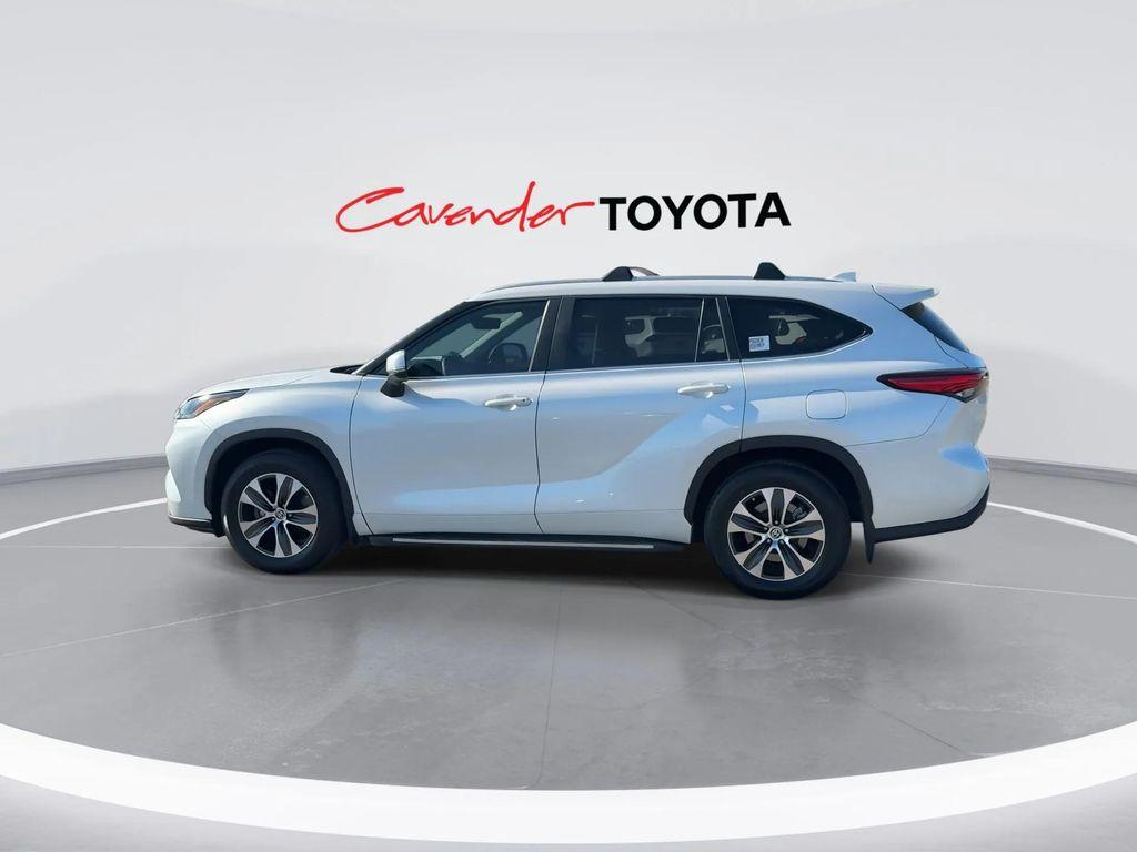 used 2023 Toyota Highlander car, priced at $35,992