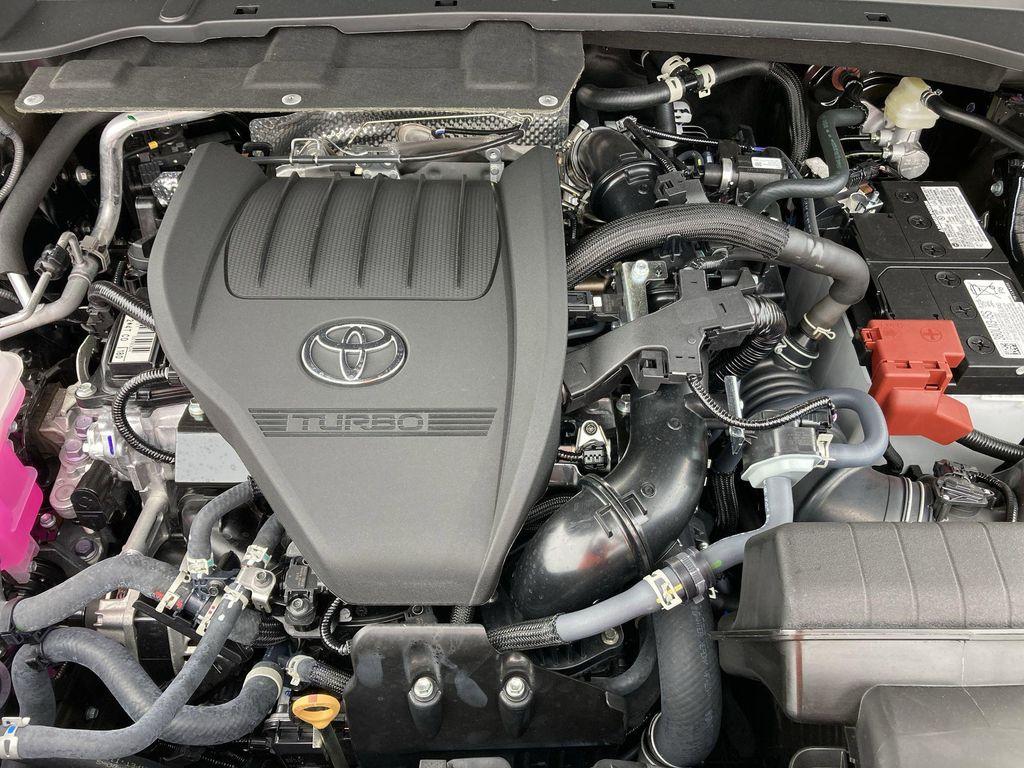 used 2025 Toyota Highlander car, priced at $42,992