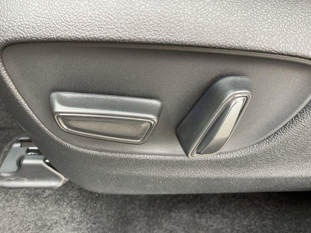 used 2025 Toyota Highlander car, priced at $42,992