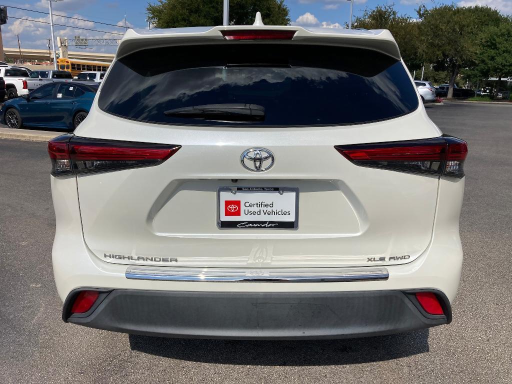 used 2020 Toyota Highlander car, priced at $29,995