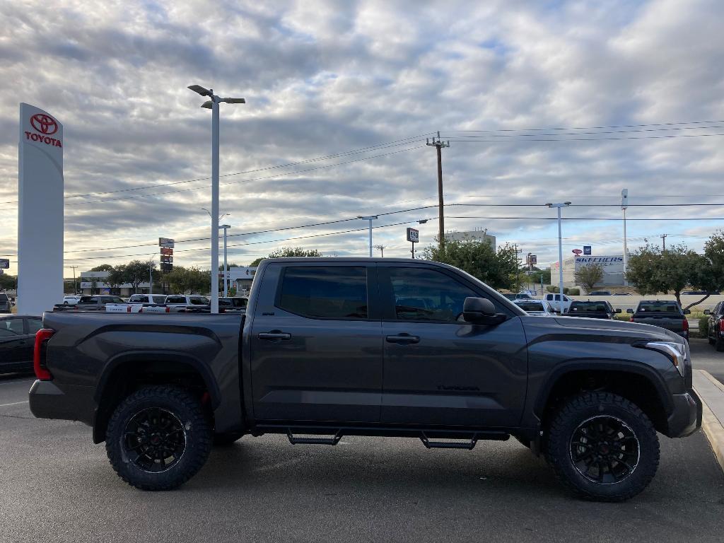 new 2025 Toyota Tundra car