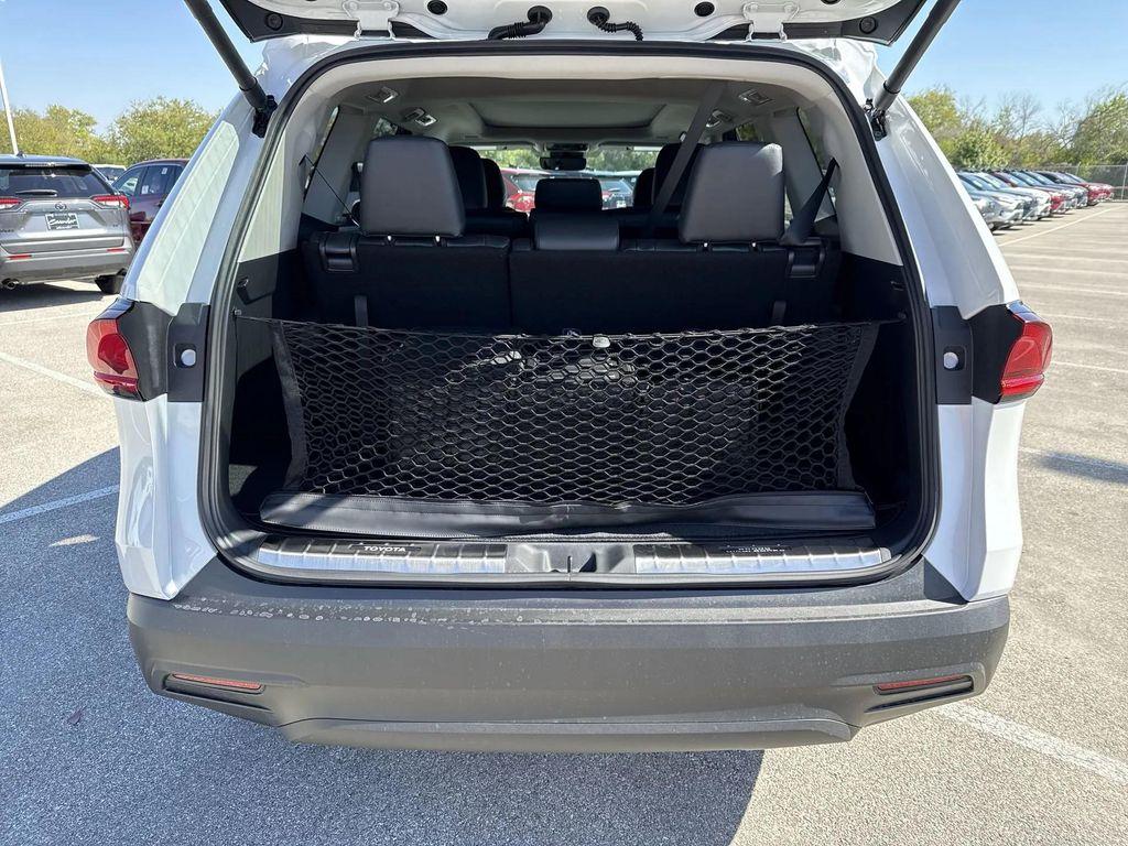 new 2026 Toyota Grand Highlander Hybrid car, priced at $54,623