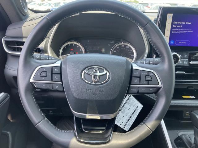 used 2024 Toyota Highlander car, priced at $44,991
