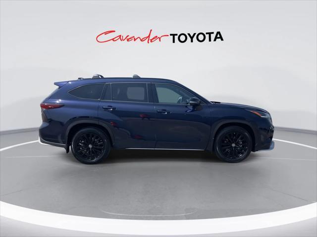 used 2024 Toyota Highlander car, priced at $44,991