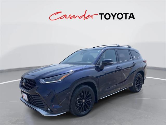 used 2024 Toyota Highlander car, priced at $44,991