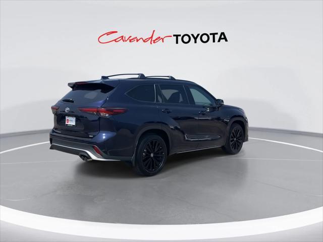 used 2024 Toyota Highlander car, priced at $44,991