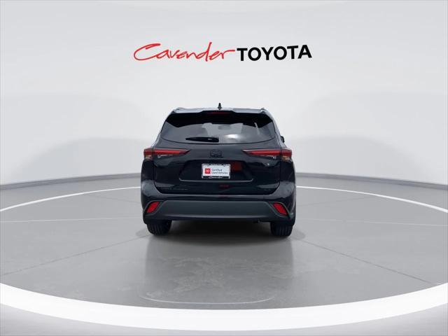 used 2025 Toyota Highlander Hybrid car, priced at $50,991