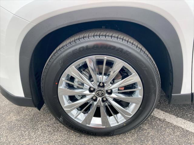 used 2025 Toyota Grand Highlander car, priced at $57,991