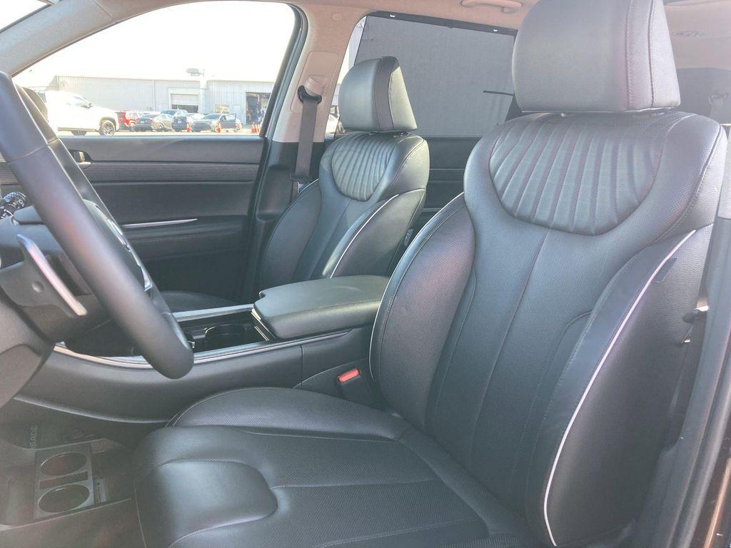 used 2023 Hyundai Palisade car, priced at $35,991