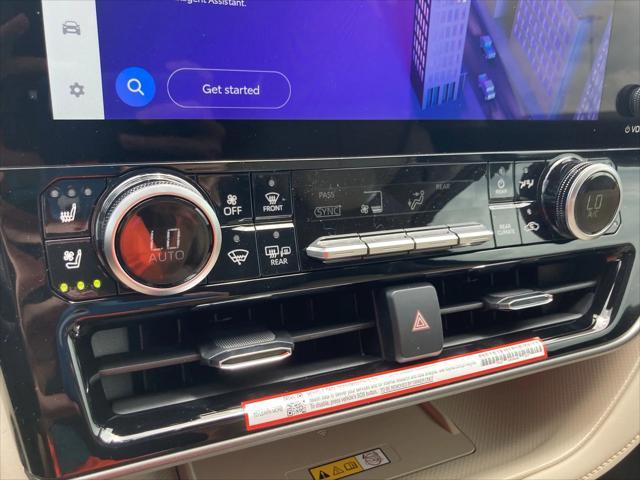 new 2025 Toyota Highlander Hybrid car, priced at $55,586