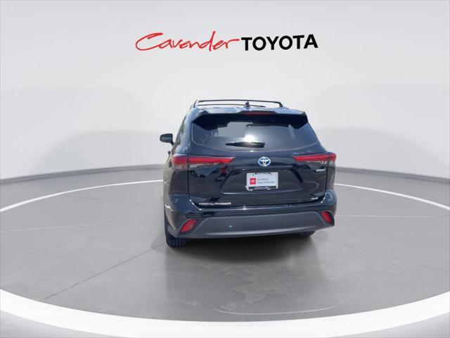 used 2022 Toyota Highlander Hybrid car, priced at $41,991