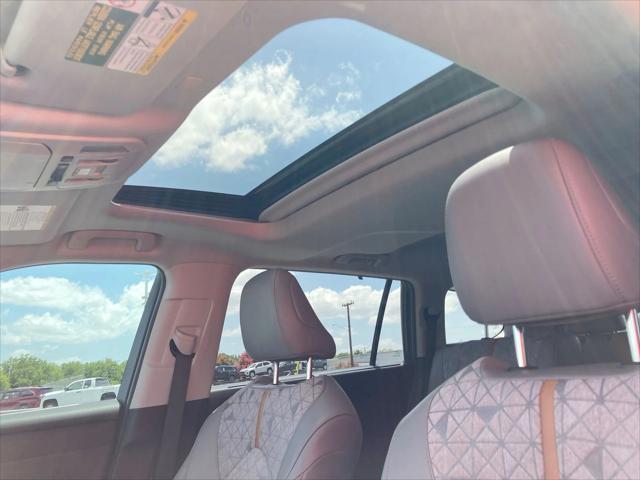 used 2022 Toyota Highlander Hybrid car, priced at $41,991