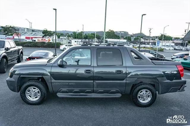 used 2003 Chevrolet Avalanche car, priced at $18,500