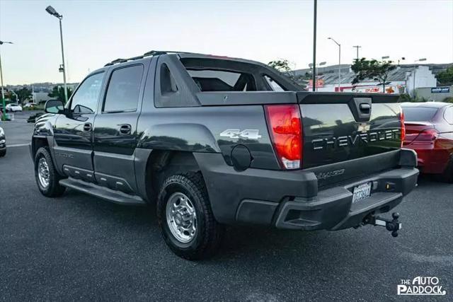 used 2003 Chevrolet Avalanche car, priced at $18,500