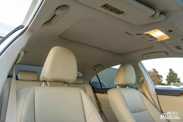 used 2013 Lexus ES 300h car, priced at $24,500