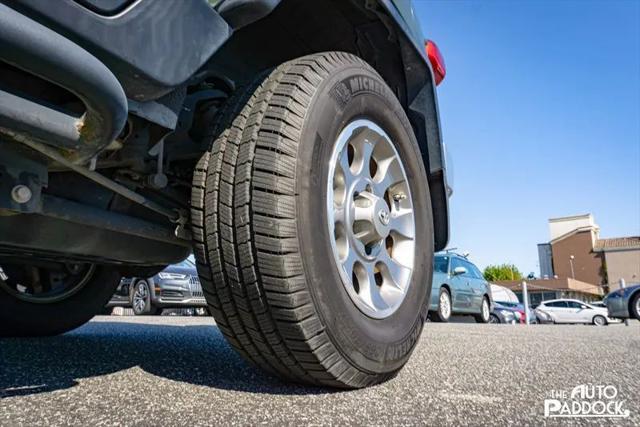 used 2011 Toyota FJ Cruiser car, priced at $28,000