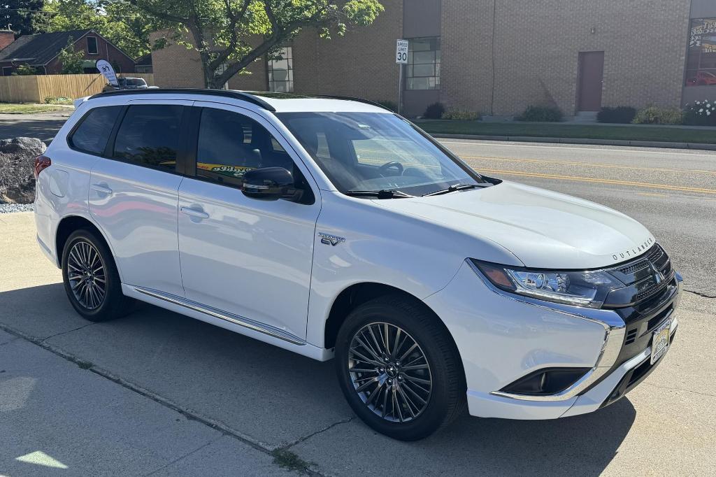 used 2021 Mitsubishi Outlander PHEV car