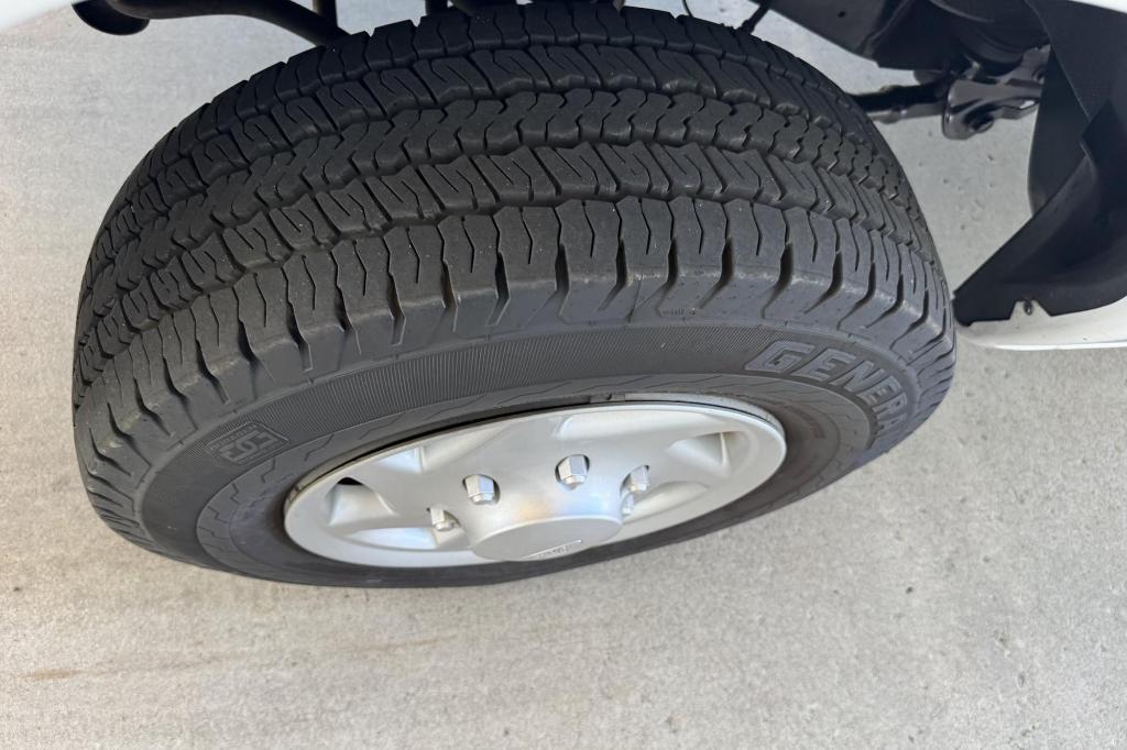 used 2009 Ford E150 car