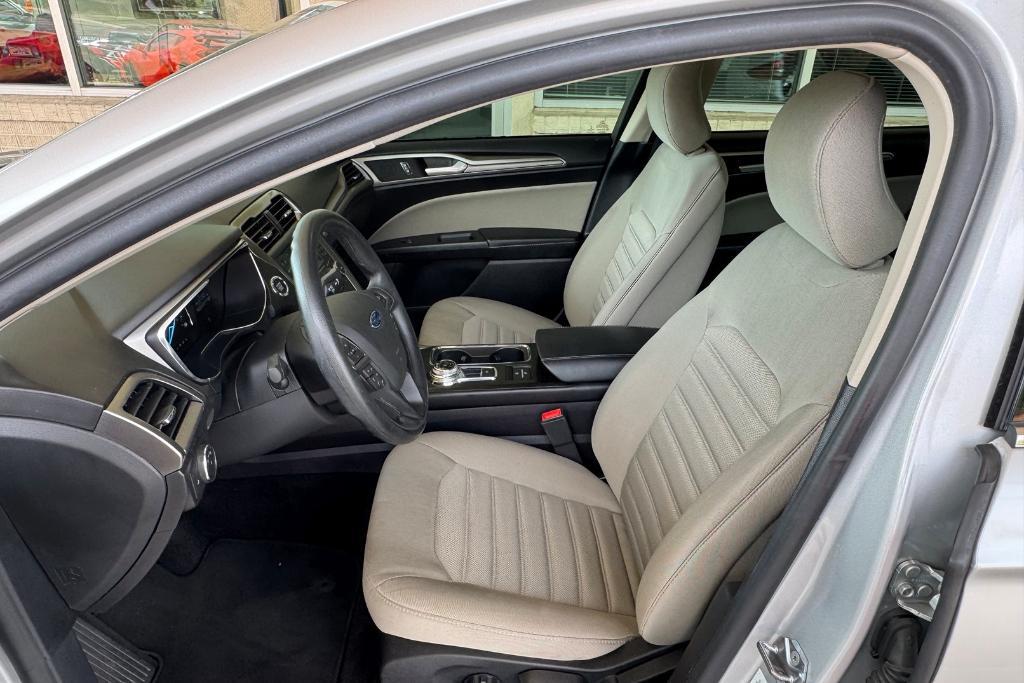 used 2018 Ford Fusion Hybrid car