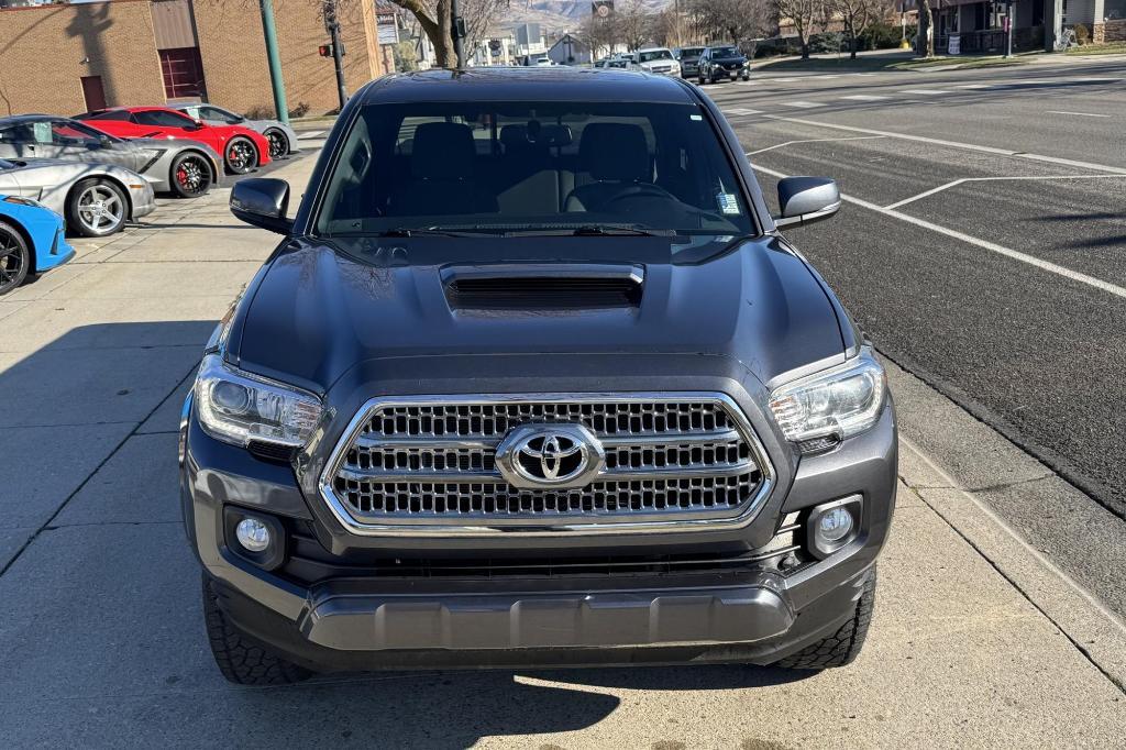 used 2017 Toyota Tacoma car