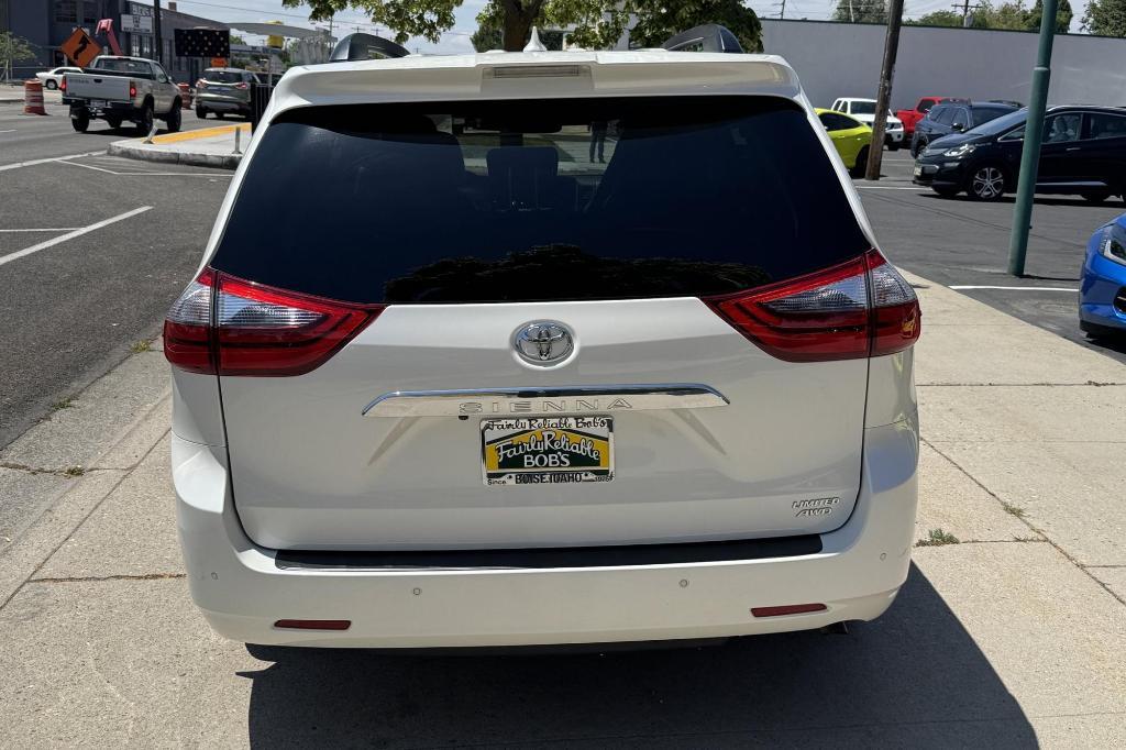 used 2020 Toyota Sienna car