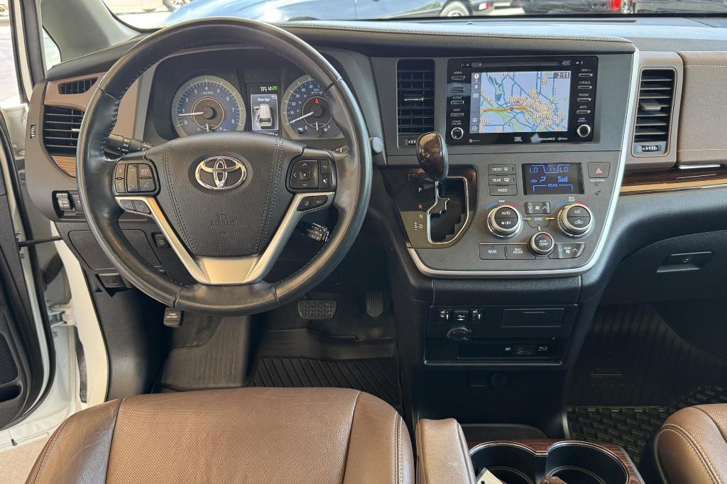 used 2020 Toyota Sienna car
