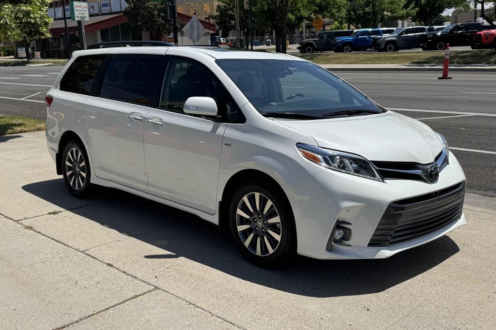 used 2020 Toyota Sienna car