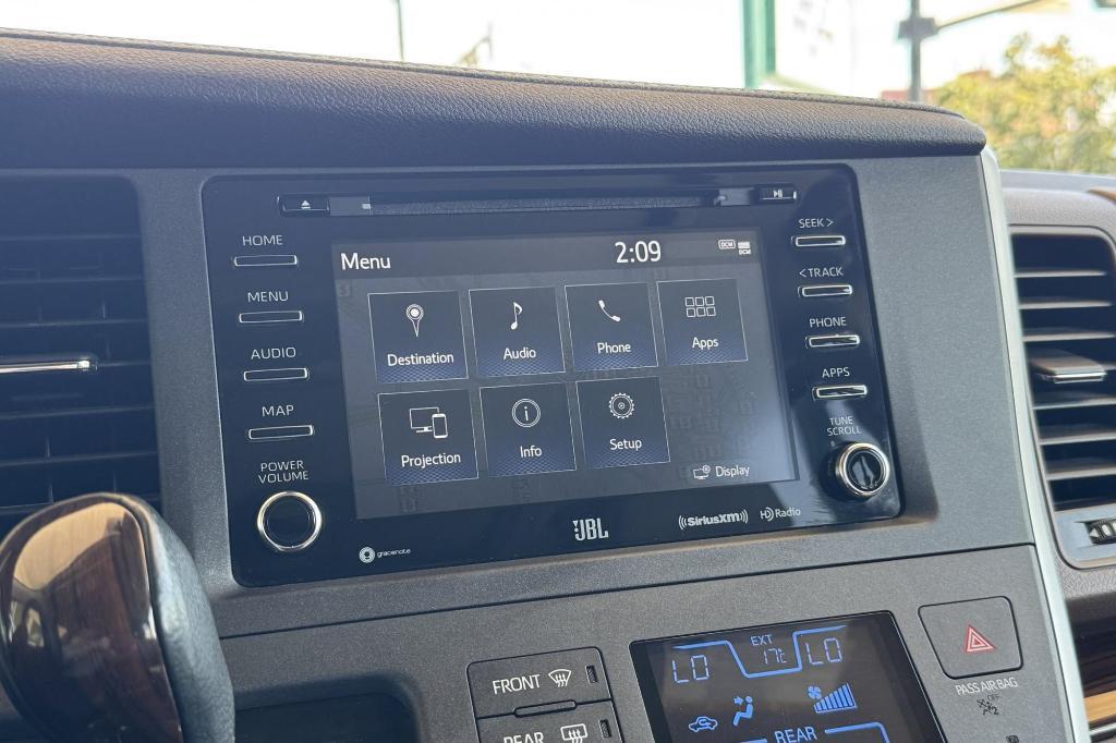 used 2020 Toyota Sienna car