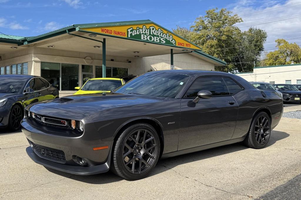 used 2019 Dodge Challenger car