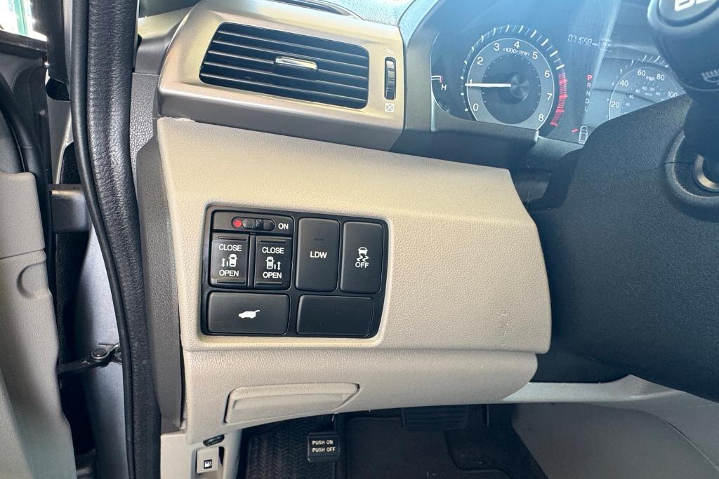 used 2016 Honda Odyssey car