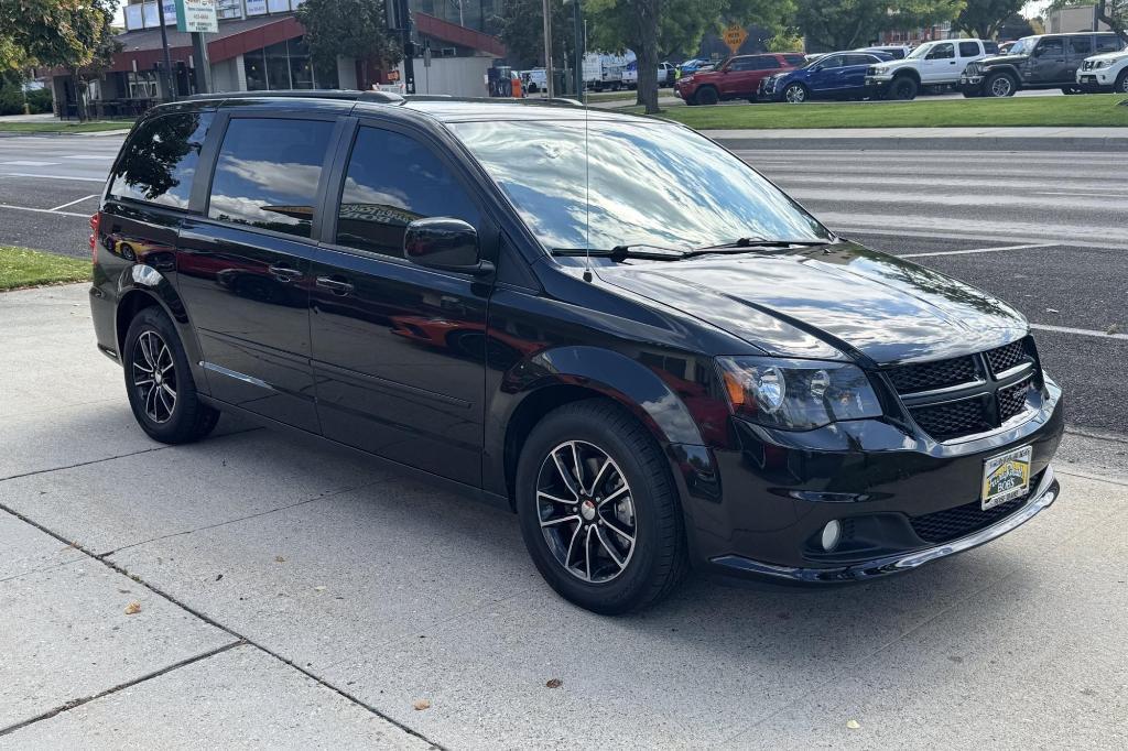 used 2017 Dodge Grand Caravan car