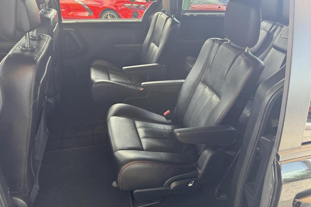 used 2017 Dodge Grand Caravan car