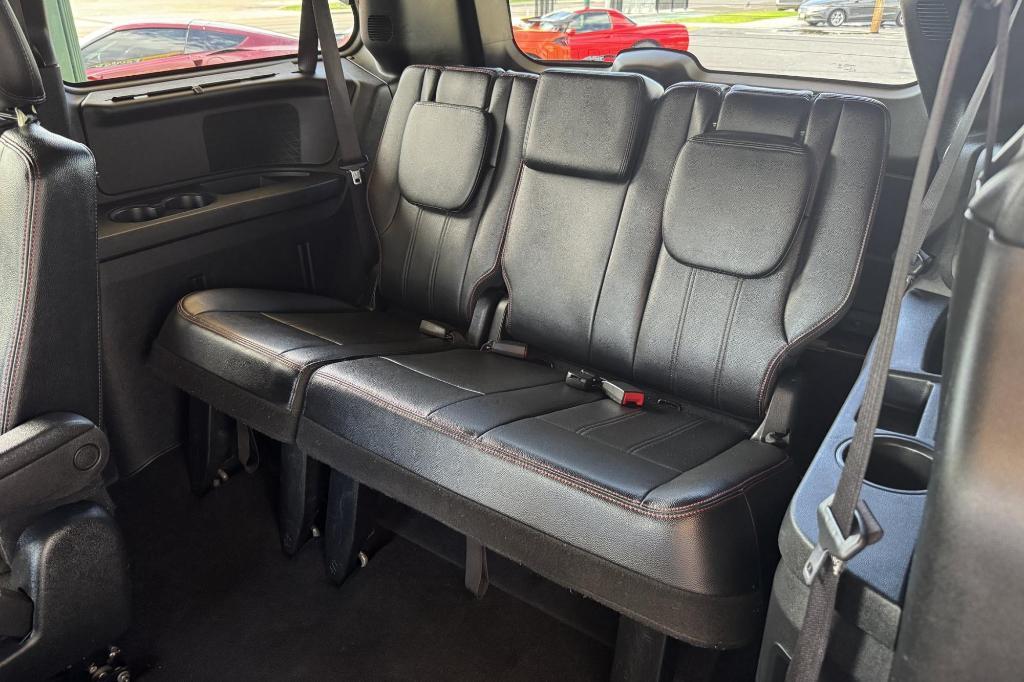used 2017 Dodge Grand Caravan car