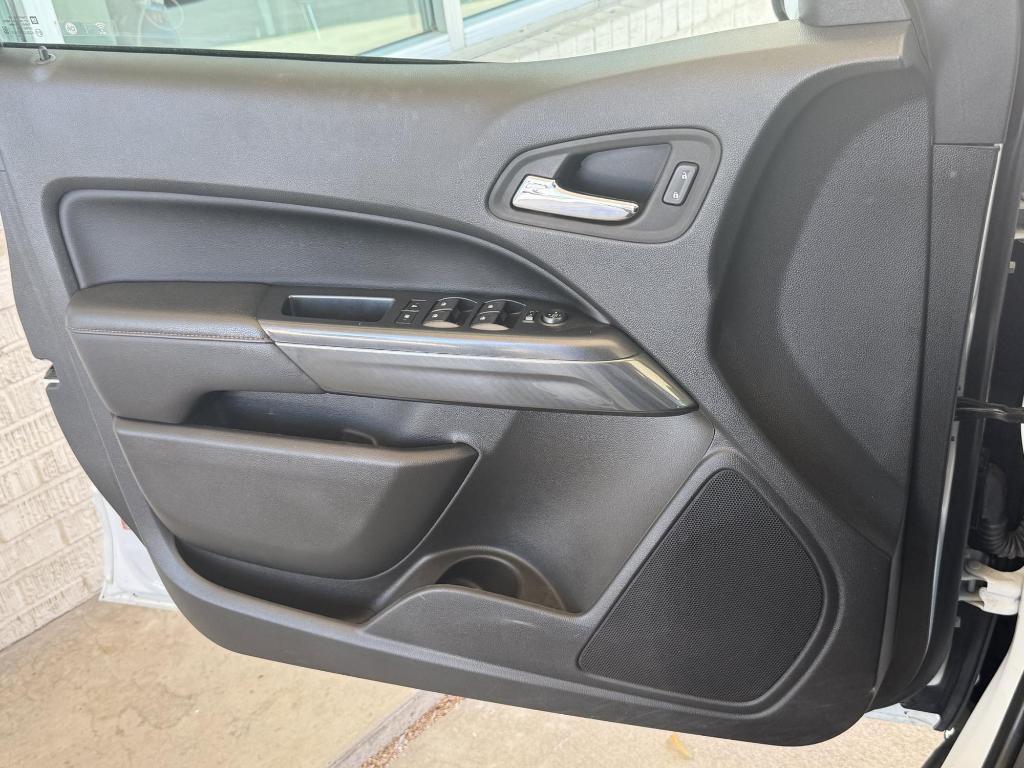 used 2022 GMC Canyon car