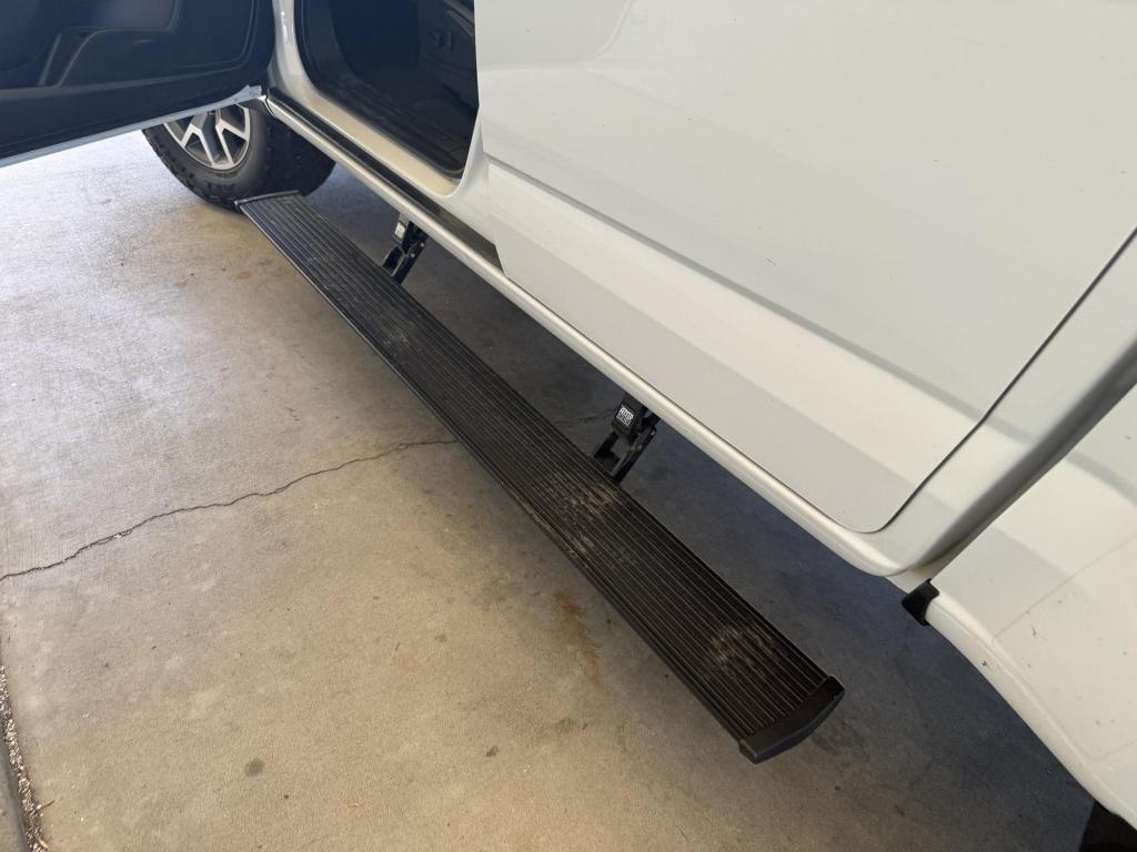 used 2022 GMC Canyon car