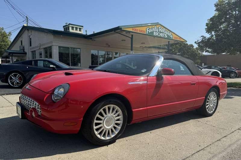 used 2005 Ford Thunderbird car