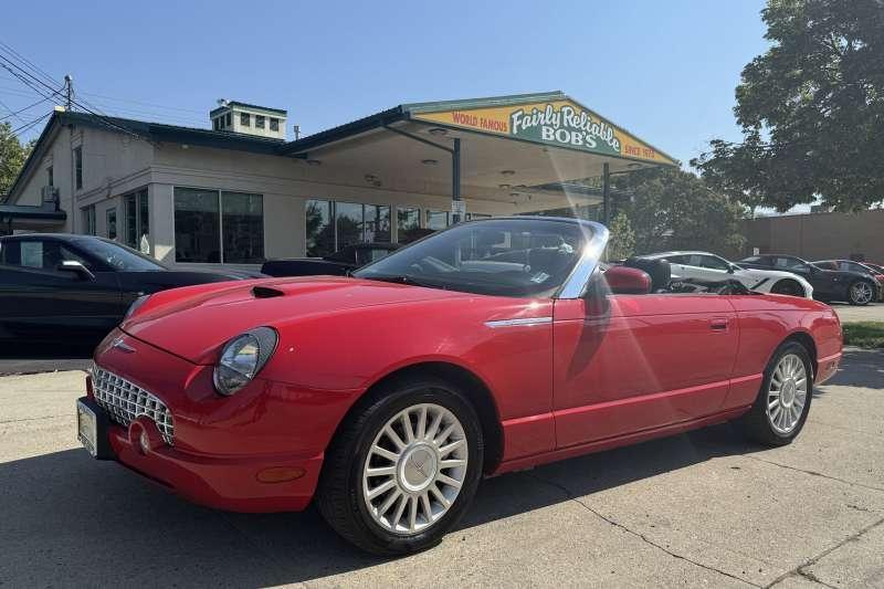 used 2005 Ford Thunderbird car