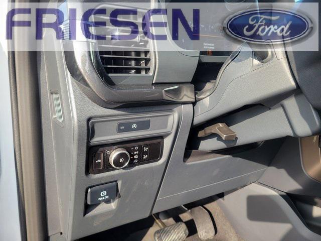 new 2025 Ford F-150 car, priced at $52,925